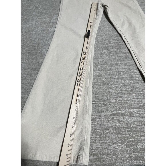 Time And Tru Pants Women’s Size 12 White Bootcut Jeans Cotton Stretch - Picture 9 of 13